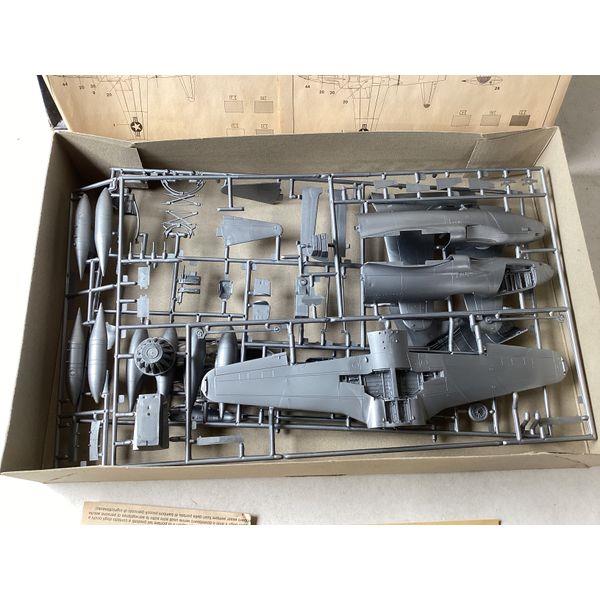 Monogram F-80 B Shooting Star - 1/48 Scale Model Kit, Unassembled, Detailed Parts