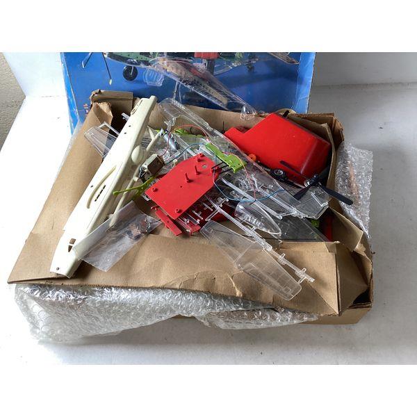 Monogram Phantom Mustang, Motorized Features, 2 Electric Motors
