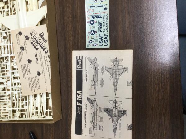 Revell General Dynamics F-16A - 1/72 Scale, Fighter, Model Kit