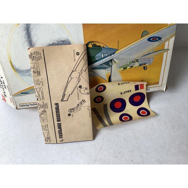 AMT Hawker Tempest Mk.V - 1/48 Scale - WWII Buzz Bomb Killer, Pilot Figure