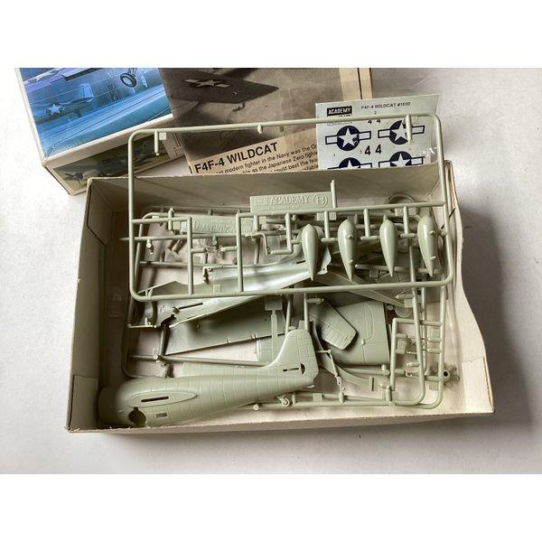 Academy Minicraft Grumman F4F-4 Wildcat - 1/72nd Scale, US Navy Fighter