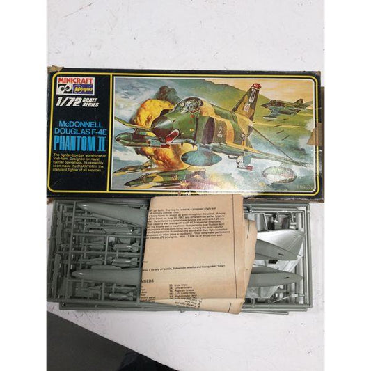 Minicraft Hasegawa Douglas F-4E Phantom II - 1/72 Scale Model Kit