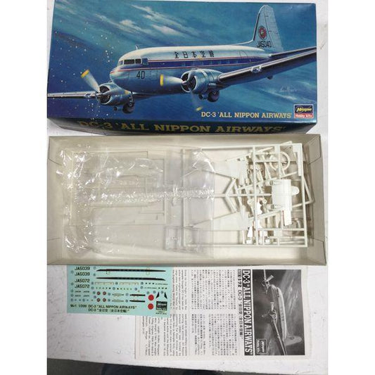 Hasegawa DC-3 'ALL NIPPON AIRWAYS' - Model Kit, Unassembled, Decals