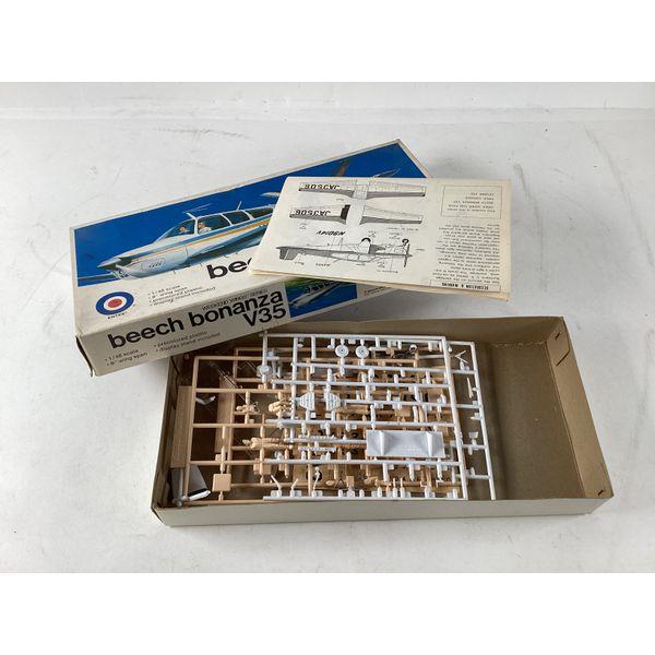 Entex Beech Bonanza V35 - 1/48 Scale, Precolored Plastic, Display Stand