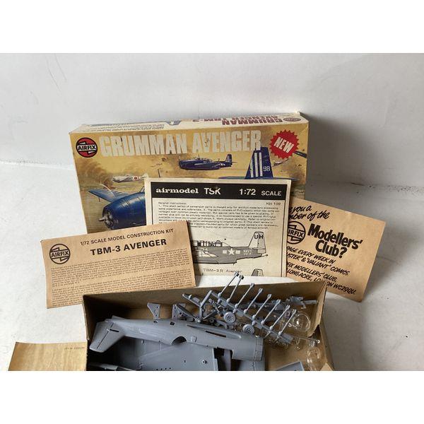 Airfix Avenger TBM-3 1/72 Model Kit - Vintage Collectible