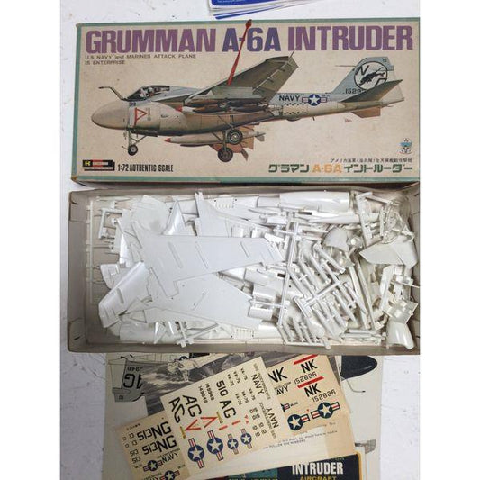 Grumman - A-6A Intruder, 1/72 Scale - Authentic Scale - Model Kit