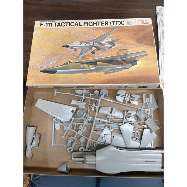 Revell F-111 Tactical Fighter (TFX) - 1/72 Scale Model Kit
