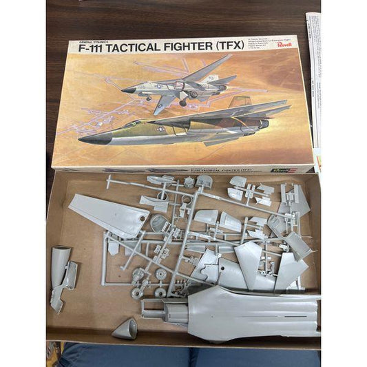 Revell F-111 Tactical Fighter (TFX) - 1/72 Scale Model Kit
