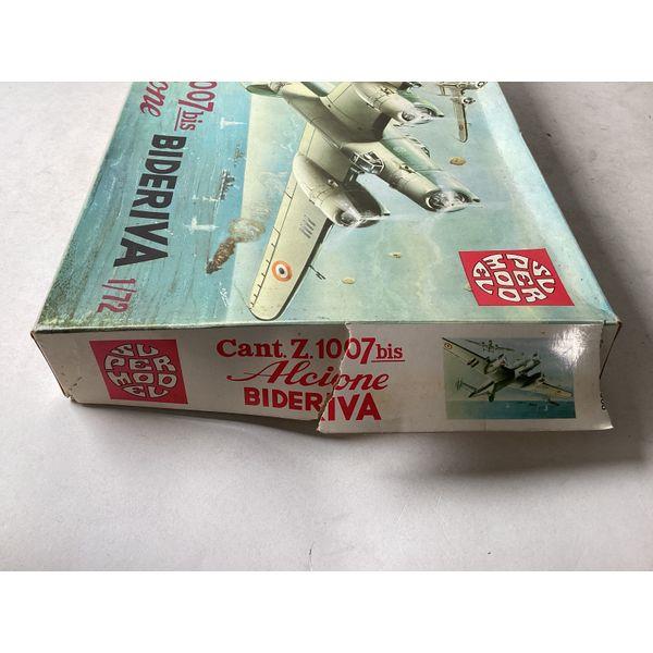 Supermodel Cant. Z.1007bis Alcione Bideriva 1/72 Scale Model Kit