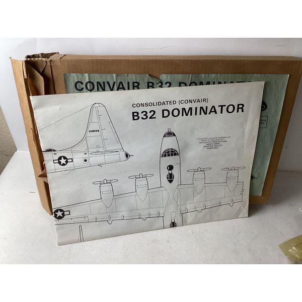Contrail Convair B32 Dominator - 1/72 Scale Vacuum Formed Kit - Model Aircraft