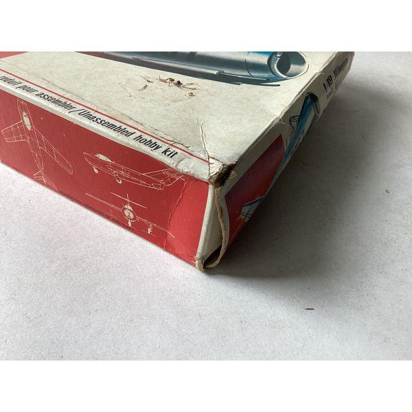 AMT MiG-15 "Fagot" - 1/48 Scale, Mikoyan Gurevich, Vintage Model Kit, Pilot Figure