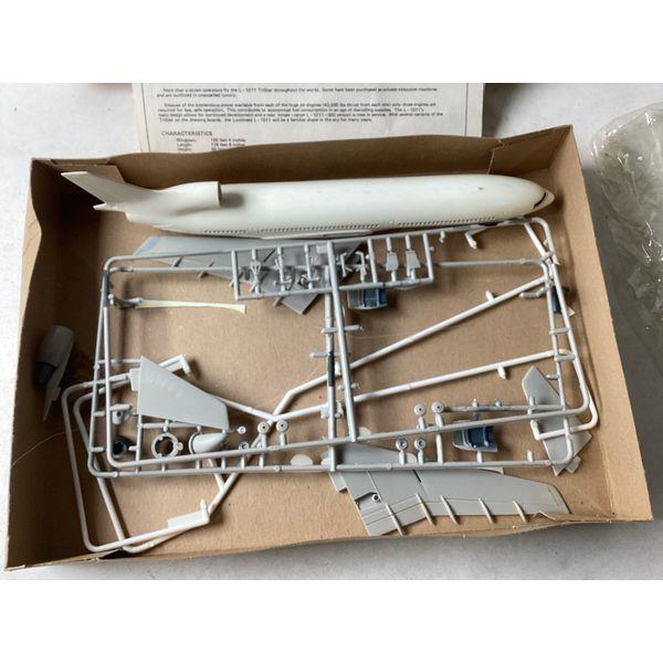 Minicraft - Lockheed L-1011 Tristar - 1/200 Scale, Model Kit, Trans World Airlines, Unassembled