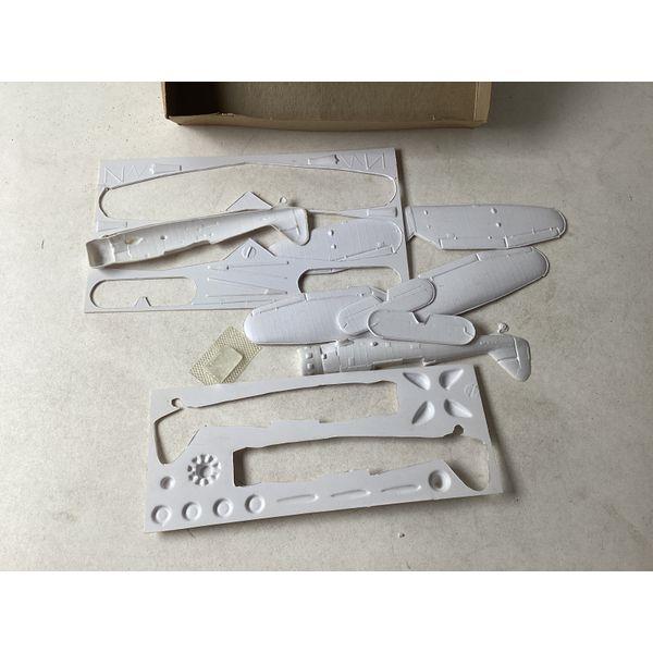 Fun Group F4F Wildcat - 1/72 Scale Model Kit