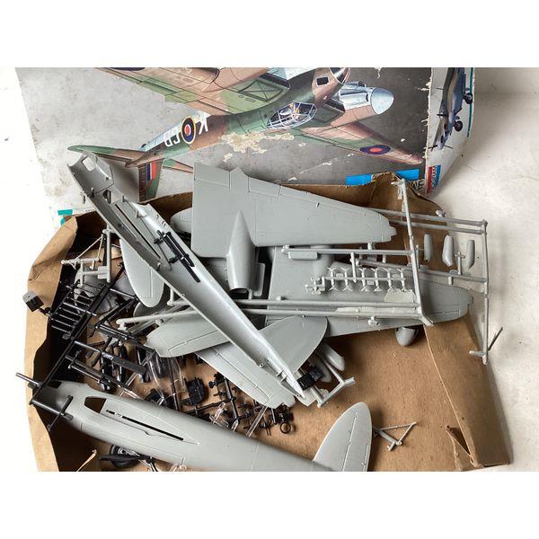 Monogram De Havilland Mosquito 1:48 Scale Model Kit - Skill Level 2