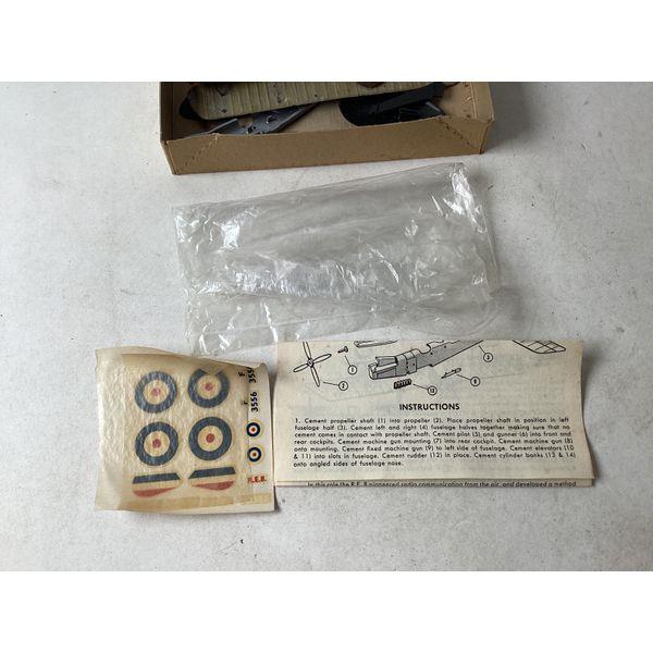 Airfix R.E.8 1916 Reconnaissance Aircraft 1/72 Scale Model Kit