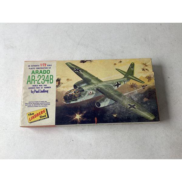 Lindberg Arado AR- Twin Jet Bomber Plastic Airplane Model Kit, Historical Aircraft