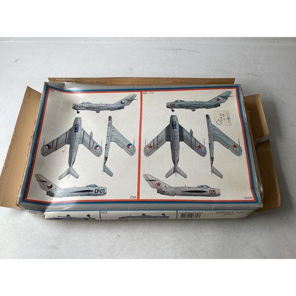 MiG-17F Lim-6Bis 1/48 Scale Model Kit