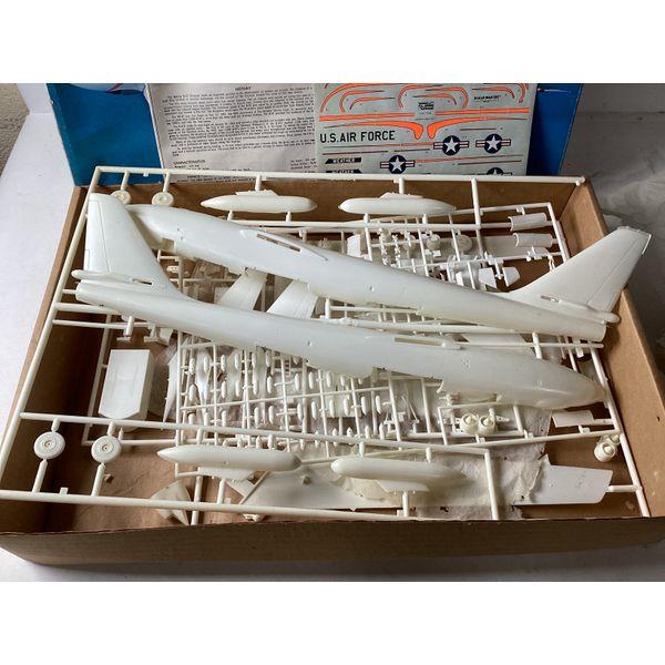 Minicraft Boeing B-47E Stratojet - Model Kit