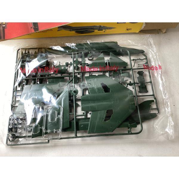 Testors, RF-4C/E Phantom II, 1/72 Scale, Unassembled Kit, Hobby Airplane