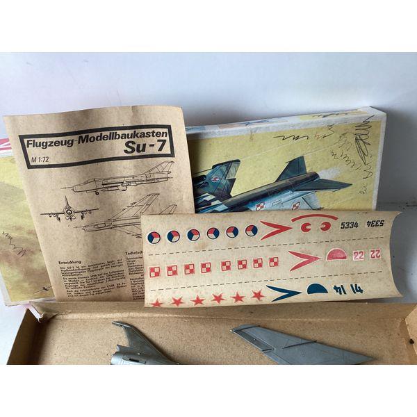 Flugzeug Modellbaukasten TU-2 Model Kit - Vintage