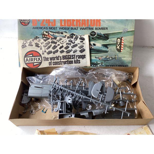 Airfix B-24J Liberator - 1/72 Model Kit, Vintage