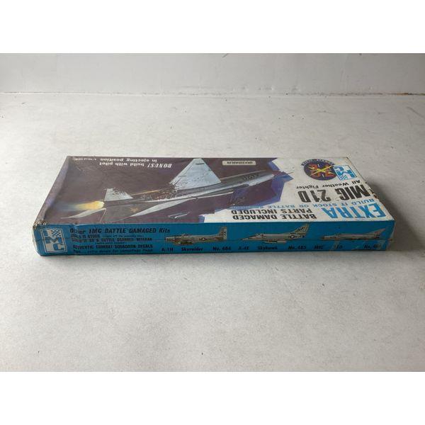 IMC MiG-21D - All Weather Fighter, Battle Damaged Parts, Ejecting Pilot