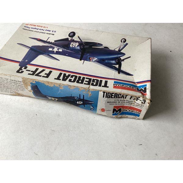Monogram Tigercat F7F-3 - 1/72 Scale Model Kit, U.S. Navy Twin-Engine Fighter
