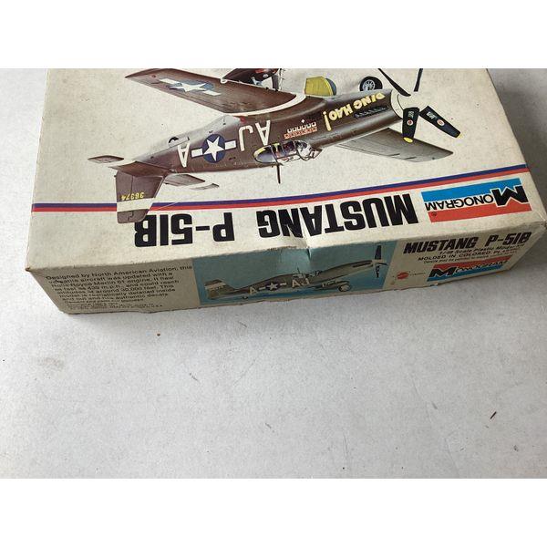 Monogram Mustang P-51B - 1/48 Scale Model Kit, Escort Support Aircraft