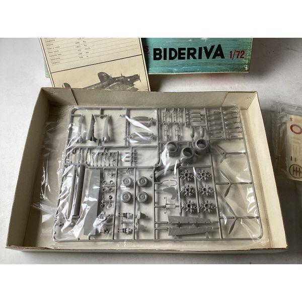 Supermodel Cant. Z.1007bis Alcione Bideriva 1/72 Scale Model Kit