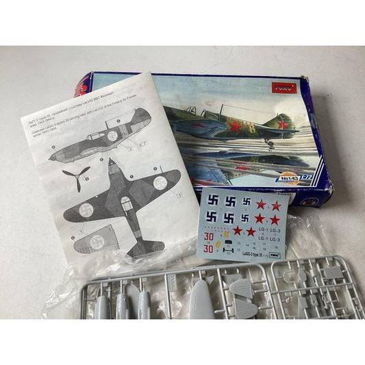 Toko LaGG-3 35 Series - 1/72 Scale Model Kit, WWII Soviet Fighter Plane