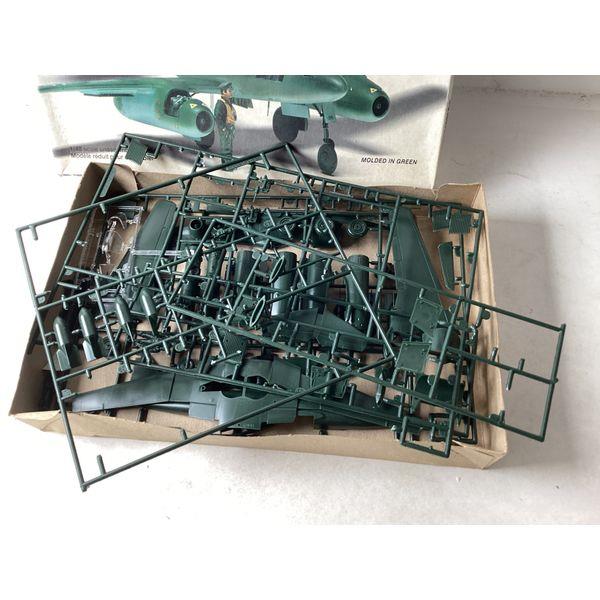 Monogram Messerschmitt Me 262, Unassembled Model Kit, Molded in Green