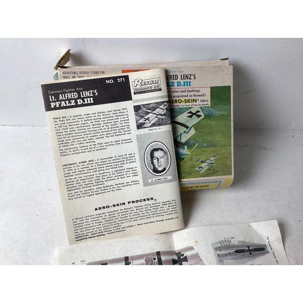 Renwal Lt. Alfred Lenz's Pfalz D.III - 1/72 Scale Assembly Kit