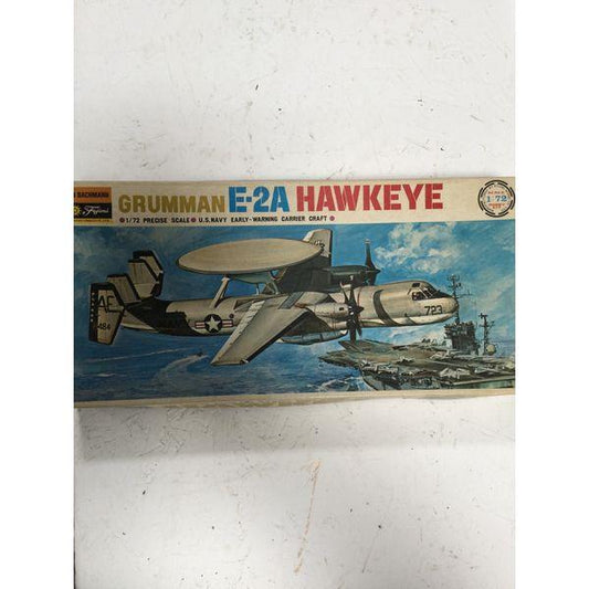 Bachmann - Fujimi Grumman E-2A Hawkeye - 1/72 Scale, U.S. Navy Early-Warning Carrier Craft