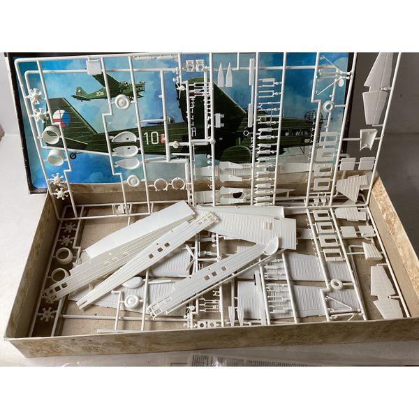KP Aero MB-200 - 1/72 Scale - Model Kit