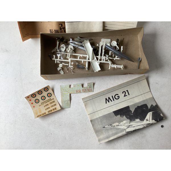 Airfix NA39 Buccaneer - 72 Model Kit, Vintage