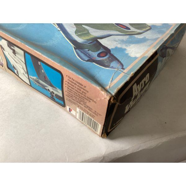 FROG Avro Vulcan - 1/72 Model Kit, Bomber, Falklands Campaign