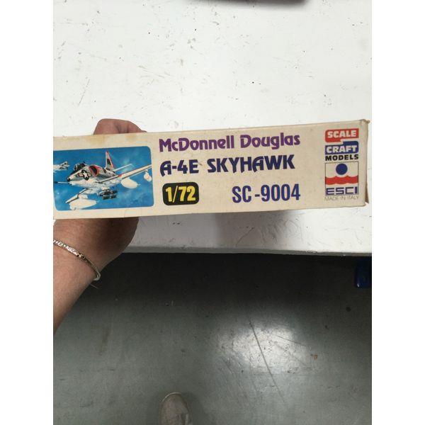 McDonnell Douglas A-4E Skyhawk 1/72 Scale Model Kit - SC-9004 - Scale Craft Models