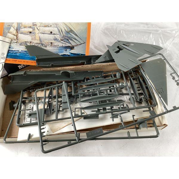 Heller Mirage IVA, 1/72 AMD Model Kit