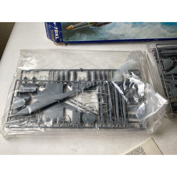Su-7BKL/BMK - 1/48 Scale Model Kit, Unassembled