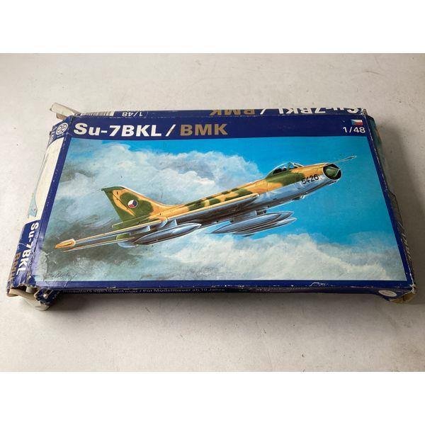 Su-7BKL/BMK - 1/48 Scale Model Kit, Unassembled