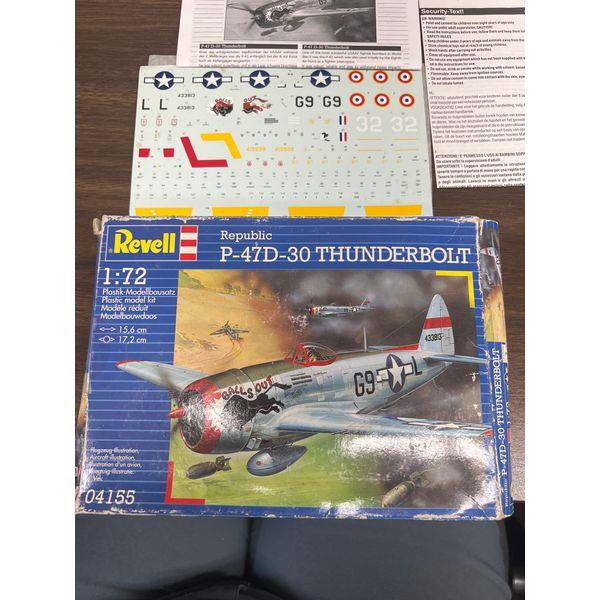 Revell Republic P-47D-30 Thunderbolt - 1:72 Scale, Plastic Model Kit, Unassembled, Decals Included