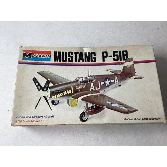 Monogram Mustang P-51B - 1/48 Scale Model Kit, Escort Support Aircraft