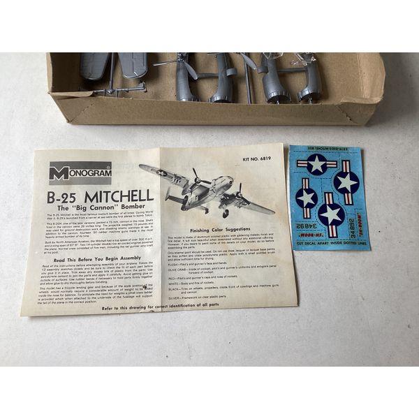 Microscale B-25 MITCHELL - Authentic Scale Model Kit 1/70