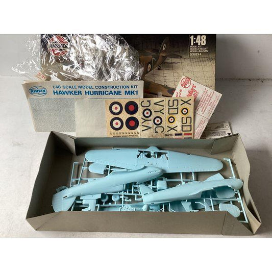 Airfix Hawker Hurricane MK1 - 1:48 Scale, Model Kit, Series 4