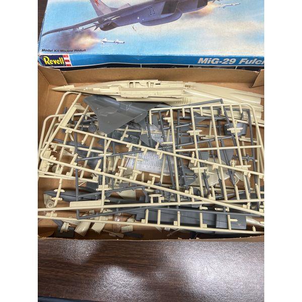 Revell MiG-29 Fulcrum - 1/72 Scale Model Kit