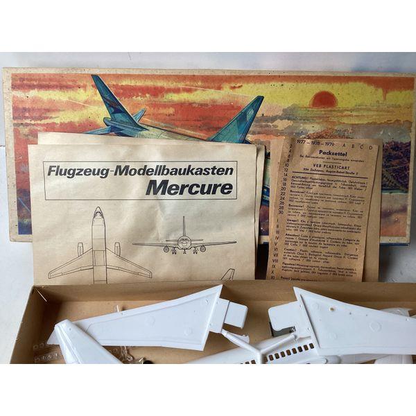 VEB Plasticart Mercure Flugzeug-Modellbaukasten, Airplane Model Kit, Vintage