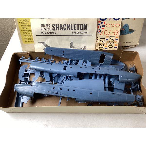 AMT Shackleton MR-3 Maritime Bomber, 1/72 Scale, Air-Sea Rescue Kit