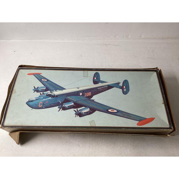AMT Shackleton MR-3 Maritime Bomber, 1/72 Scale, Air-Sea Rescue Kit