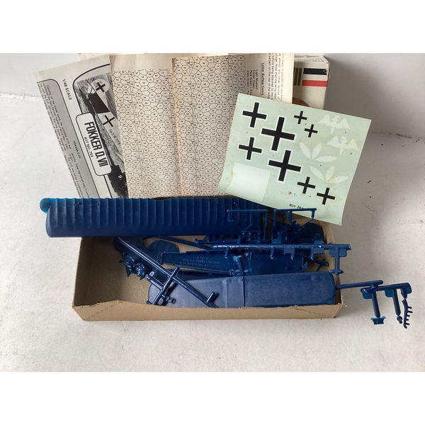 Aurora Fokker D.VII - 1/48 Scale Plastic Model Kit, Unassembled, Pilot Figure
