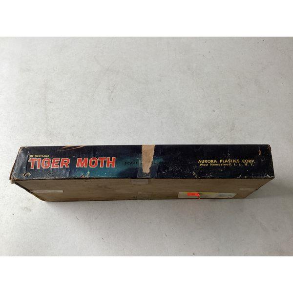 Aurora Tiger Moth - Famous Fighters Series, Model Kit 110-49